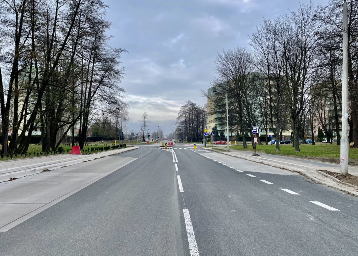 Kaczeńcowa po remoncie. Kierowcy wracają też na południowy wiadukt Dąbrowskiego