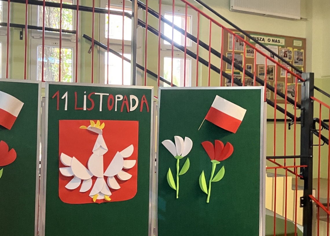 11 listopada. Dzieci z łódzkich szkół zrobiły kotyliony