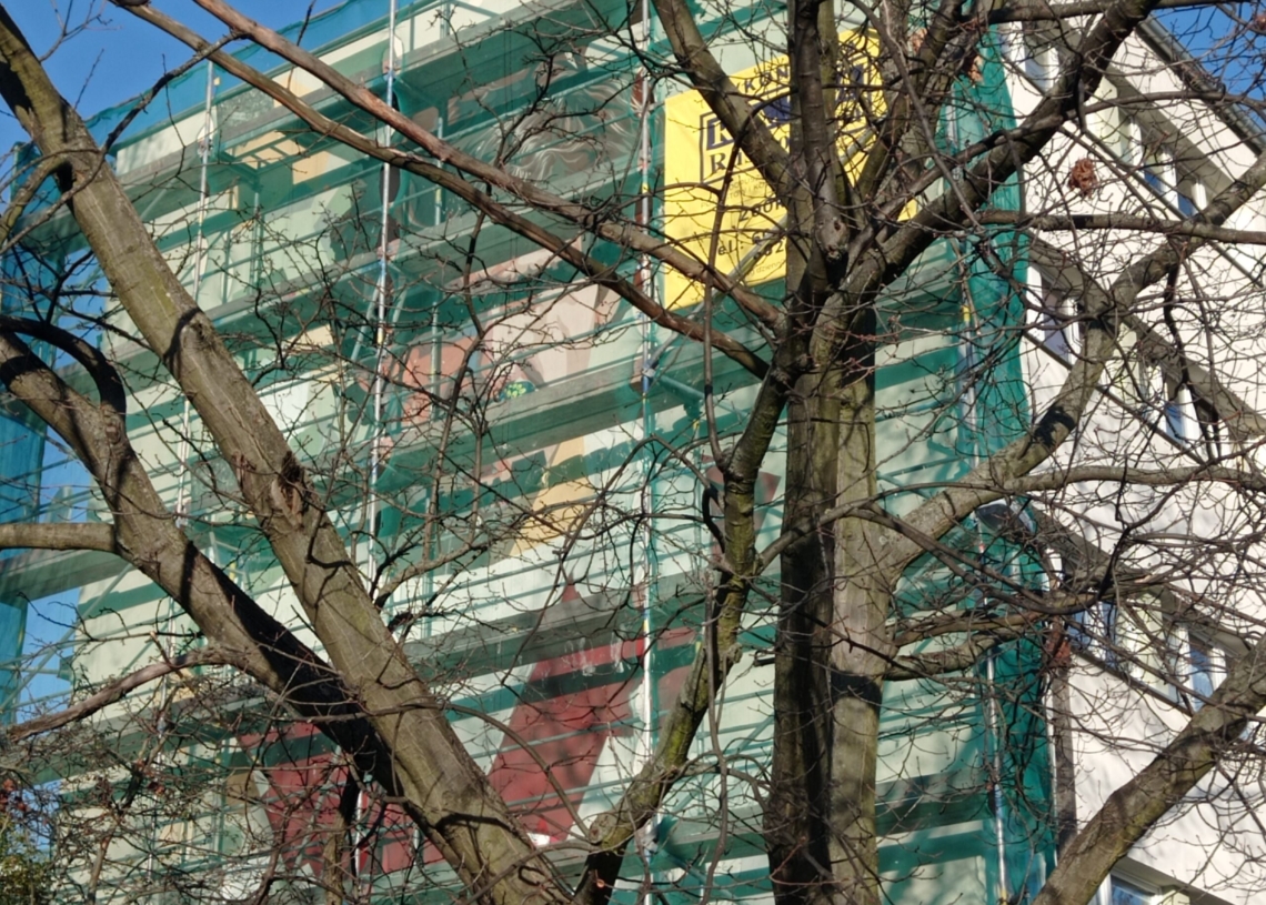 Mural Włodzimierza Smolarka na ukończeniu