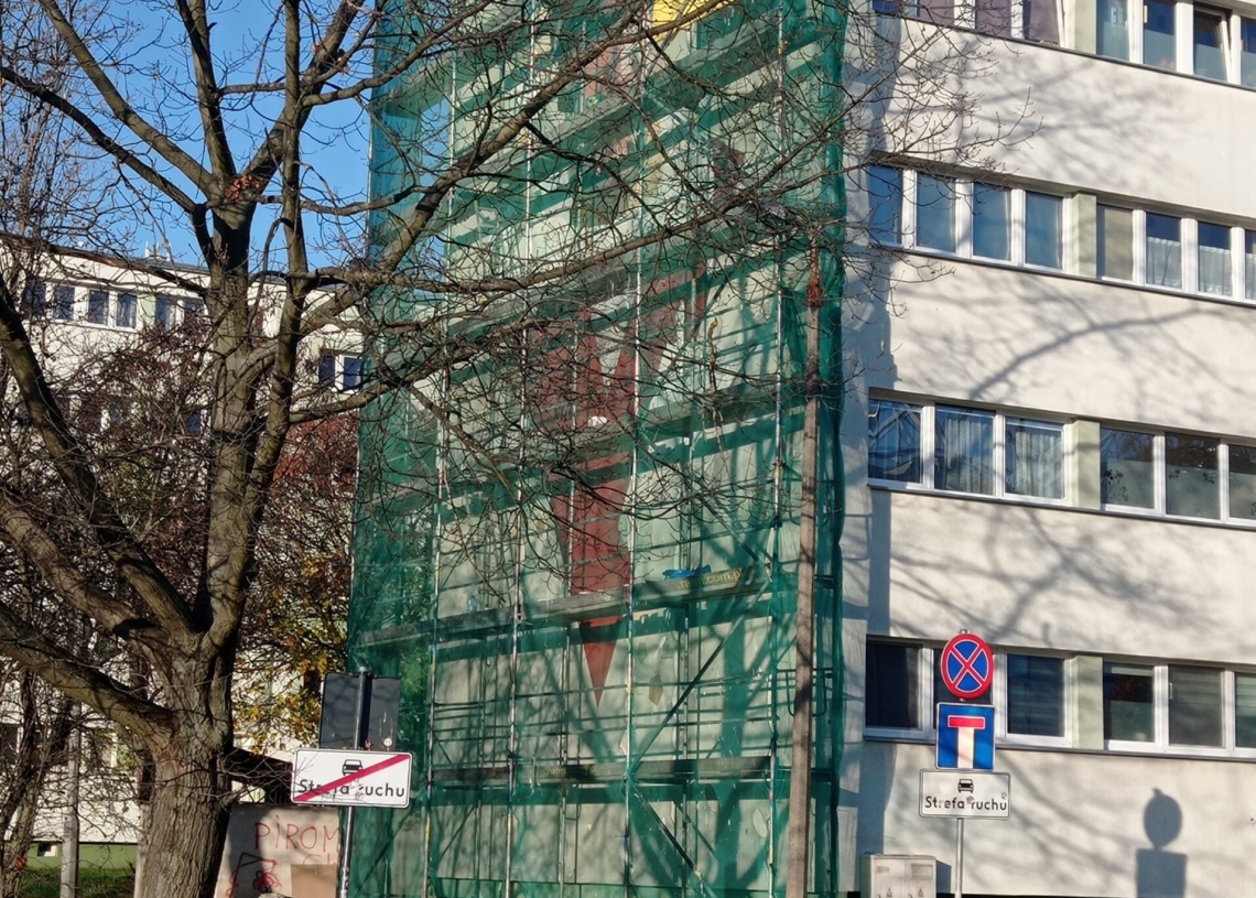 Mural Włodzimierza Smolarka na ukończeniu