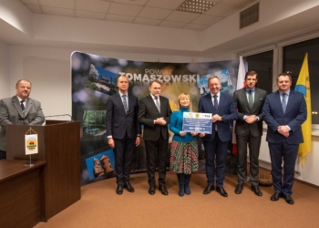 Nowy ambulans dla tomaszowskiego szpitala