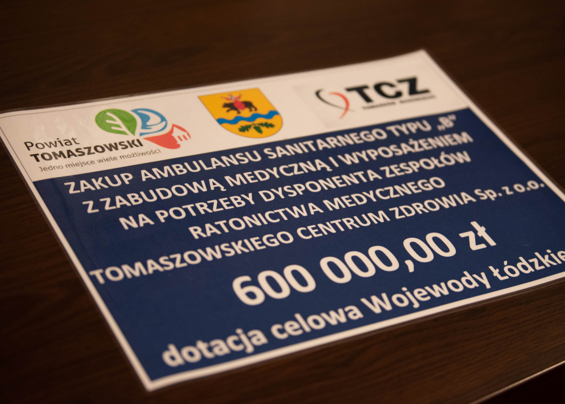 Nowy ambulans dla tomaszowskiego szpitala