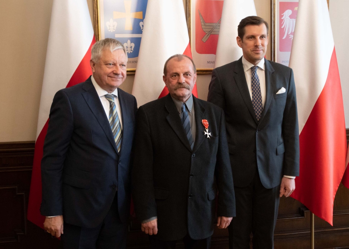 -Odznaczenia państwowe dla zasłużonych mieszkańców województwa