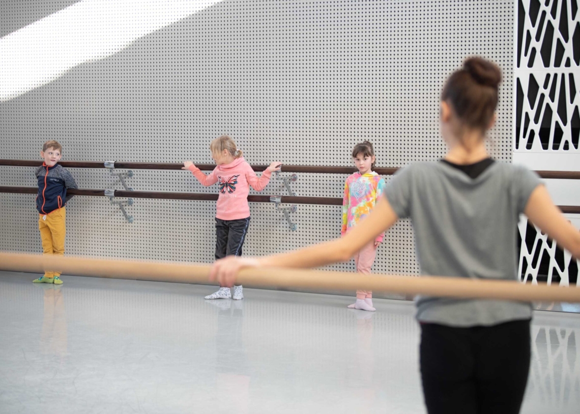 Warsztaty w Teatrze Wielkim dla podopiecznych Fundacji Happy Kids, pochodzących z Ukrainy