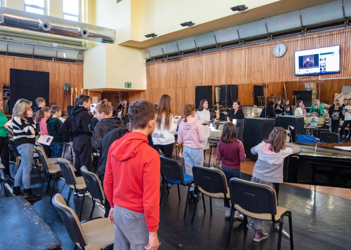 Warsztaty w Teatrze Wielkim dla podopiecznych Fundacji Happy Kids, pochodzących z Ukrainy