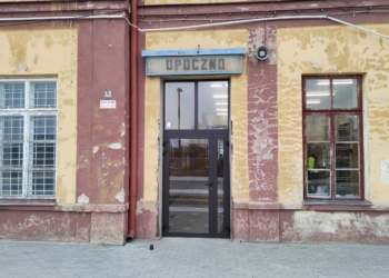 Dworzec PKP w Opocznie