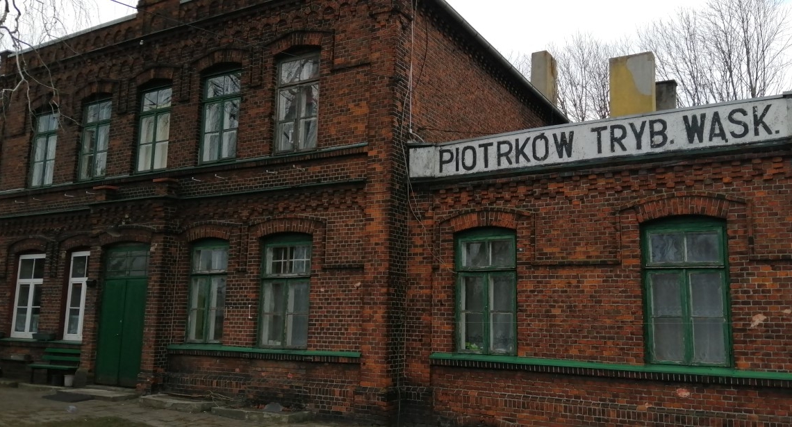 PKP S.A chce wynająć lub sprzedać pozostałości po kolei wąskotorowej w Piotrkowie