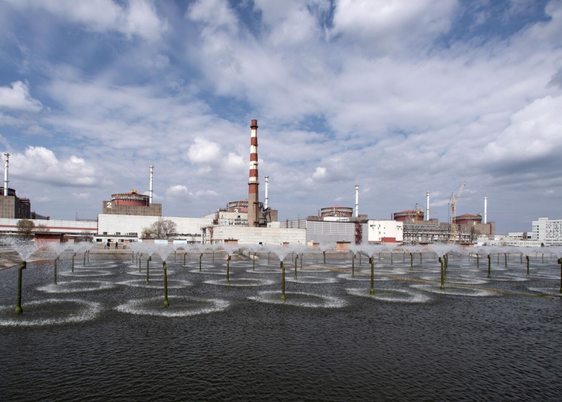 Wojna na Ukrainie. 253. dzień rosyjskiej inwazji. Problemy w elektrowni jądrowej w Zaporożu 1 253. dzień rosyjskiej inwazji - elektrownia atomowa w Zaporożu