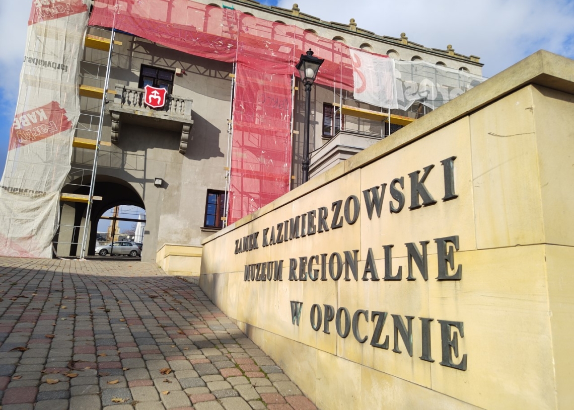 Zamek w Opocznie w remoncie. Prace zakończą się wiosną 2023 roku 1 Zamek w Opocznie - remont