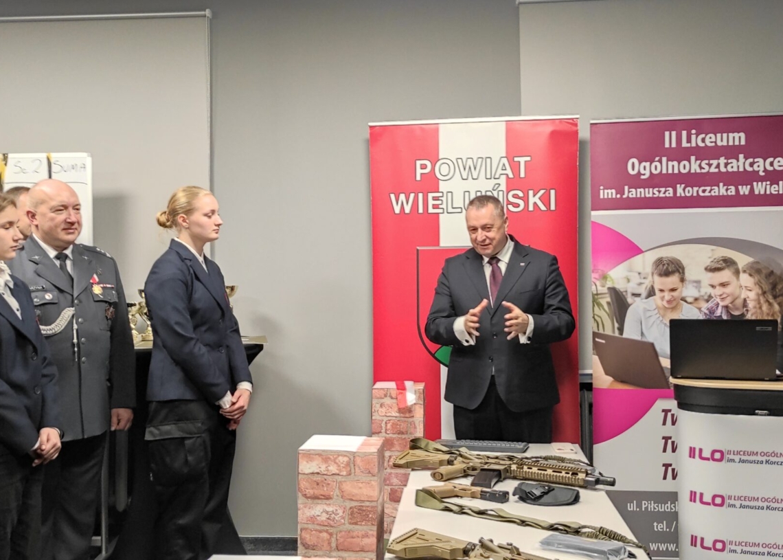 Wirtualna strzelnica laserowa. Ćwiczenia dla uczniów powiatu wieluńskiego