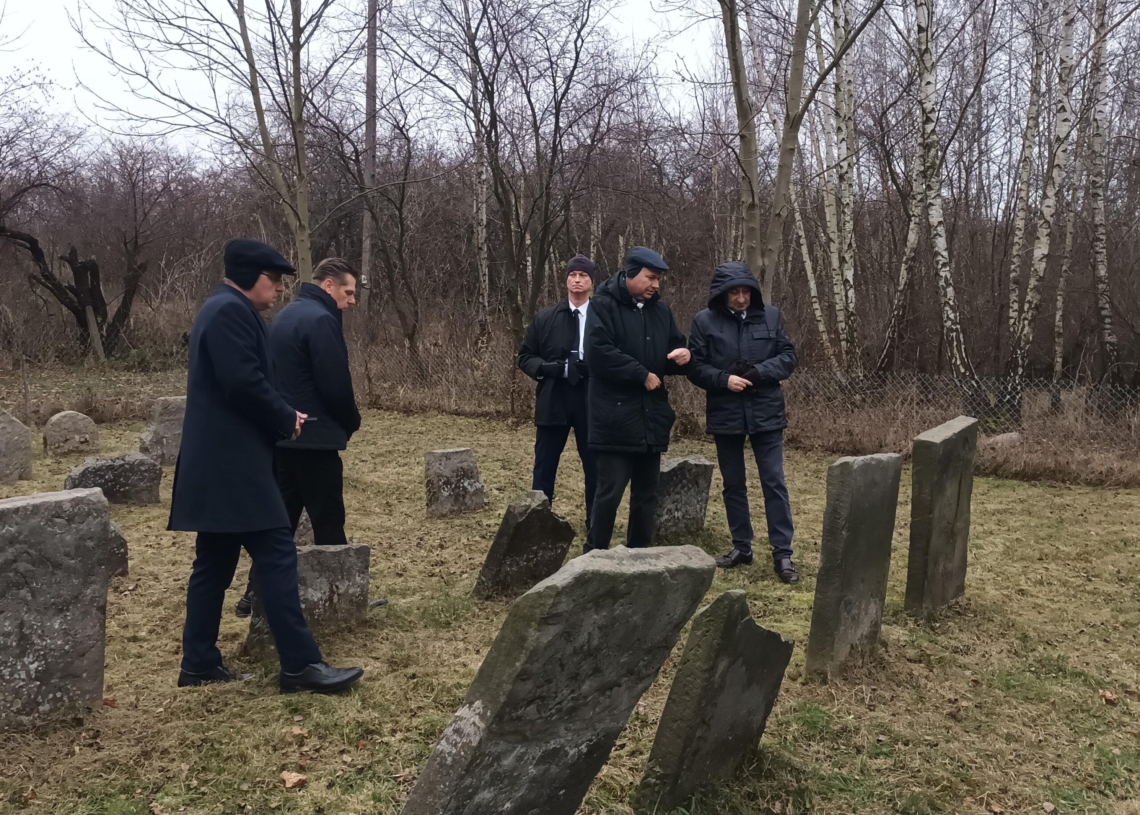 W Skierniewicach złożono hołd ofiarom getta i dawnym żydowskim mieszkańcom