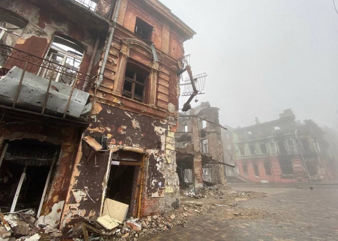 Wojna na Ukrainie. 310. dzień rosyjskiej inwazji 1 310. dzień rosyjskiej inwazji na Ukrainę - zniszczony Mariupol