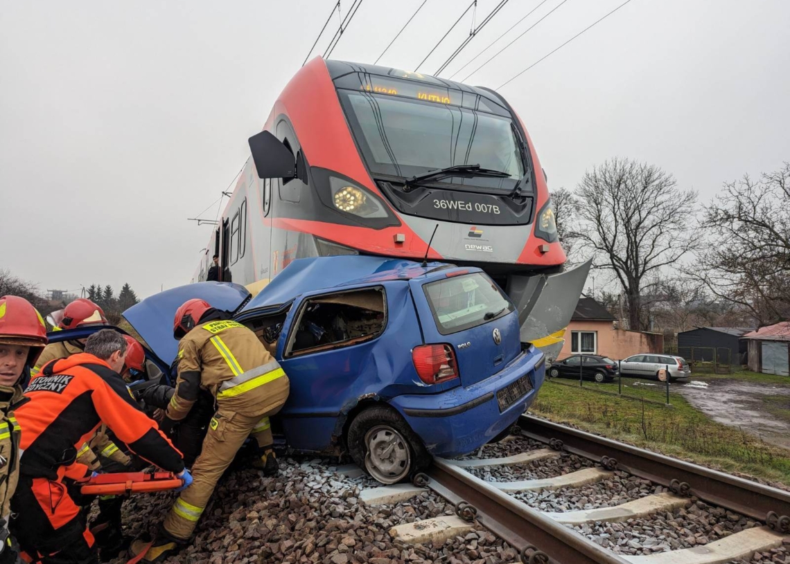 Śmiertelny wypadek na przejeździe kolejowym w Ozorkowie