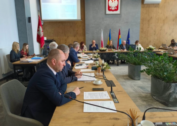 Miasta w Łódzkiem przyjmują budżety na 2023 rok