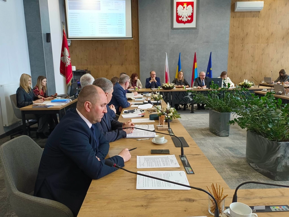 Miasta w Łódzkiem przyjmują budżety na 2023 rok