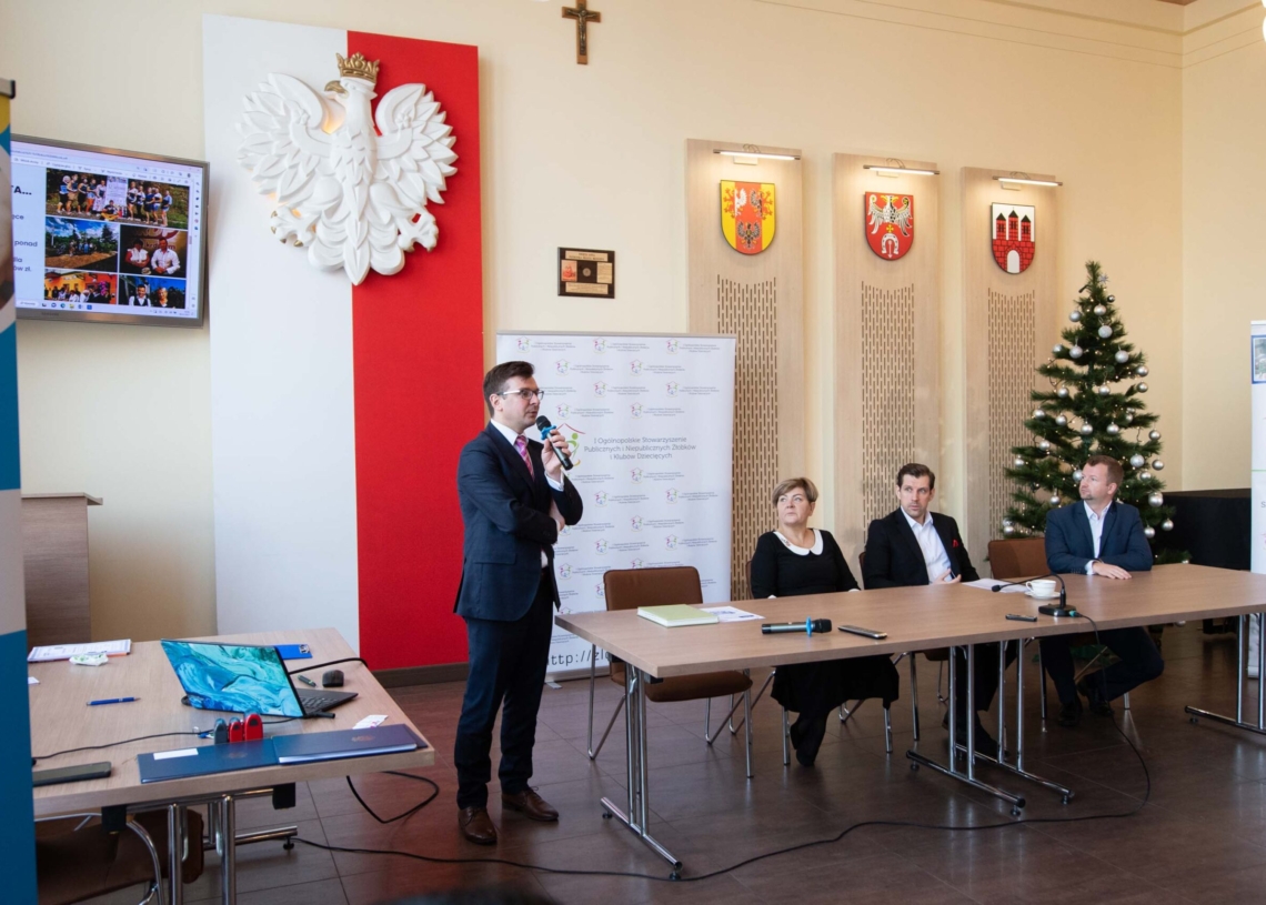 Żłobki w Łódzkiem. Konferencja w Brzezinach