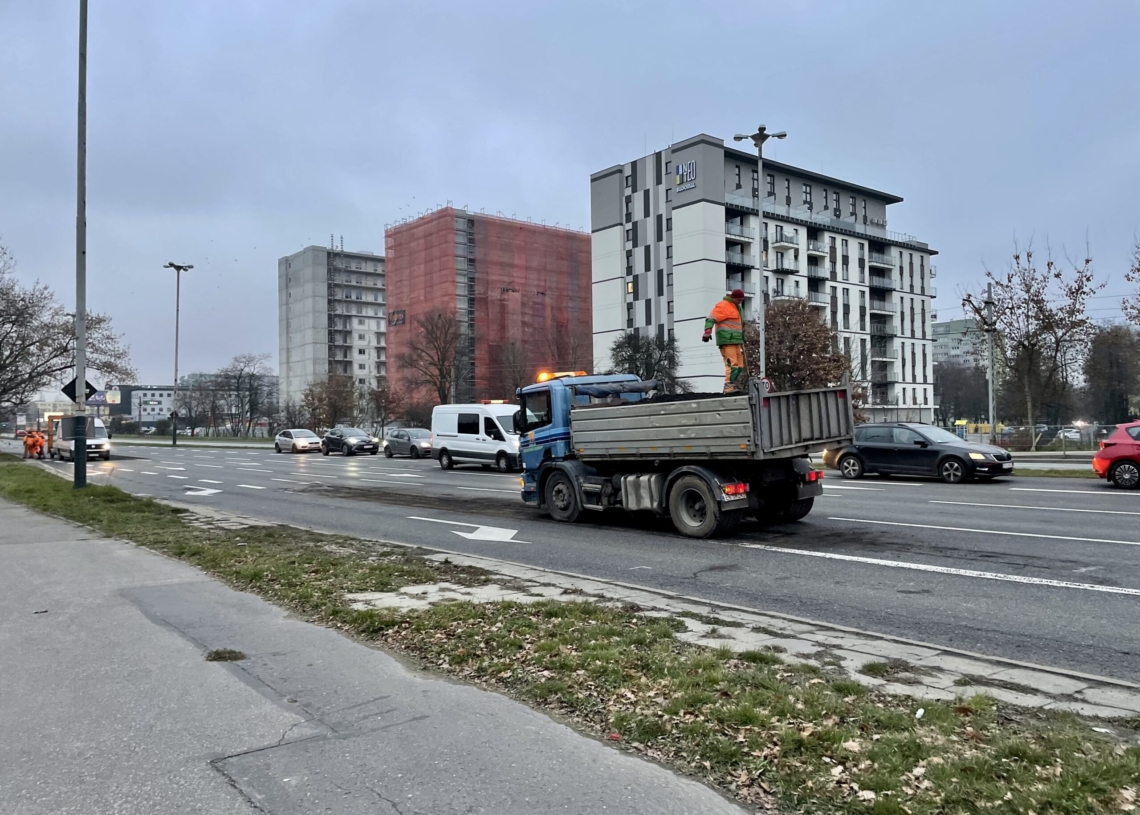 Koniec utrudnień na Włókniarzy, a na Aleksandrowskiej kolejny remont [ZDJĘCIA + WIDEO]