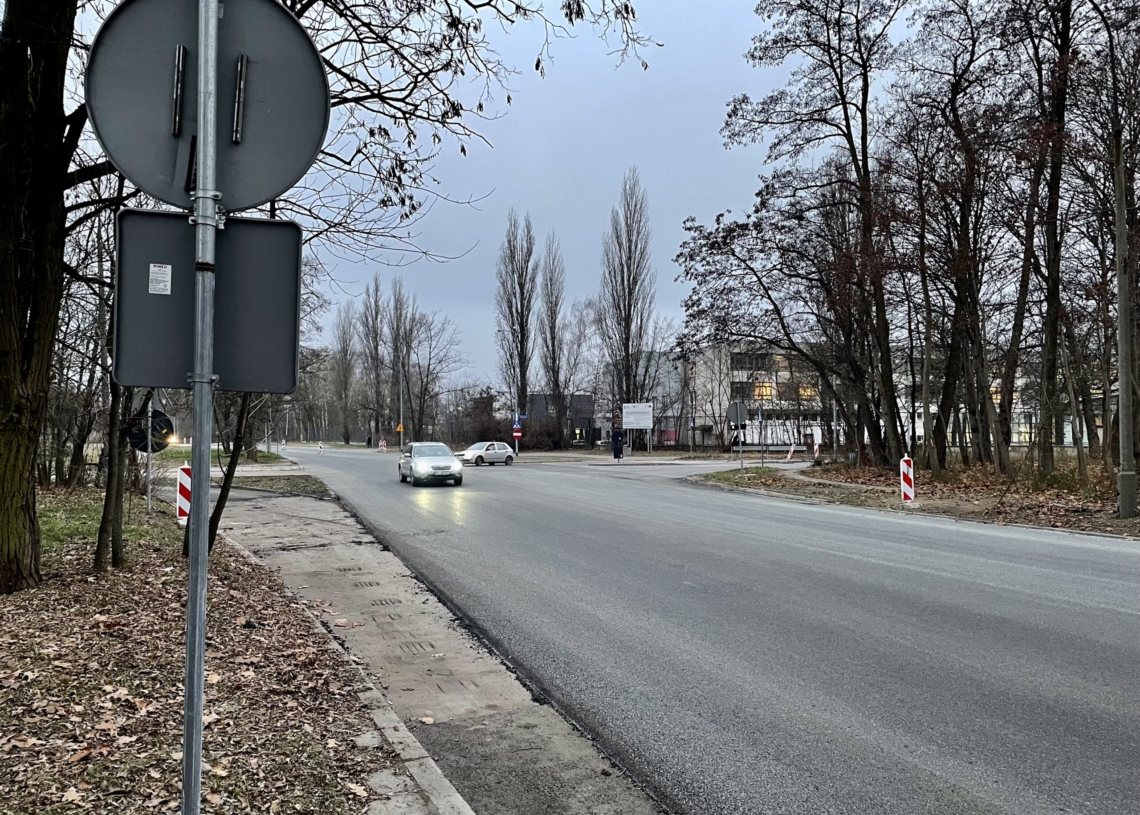 Koniec utrudnień na Włókniarzy, a na Aleksandrowskiej kolejny remont [ZDJĘCIA + WIDEO]