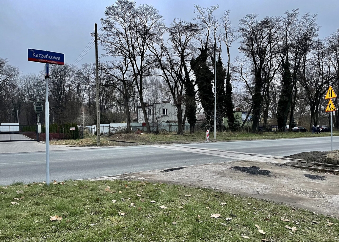Koniec utrudnień na Włókniarzy, a na Aleksandrowskiej kolejny remont [ZDJĘCIA + WIDEO]