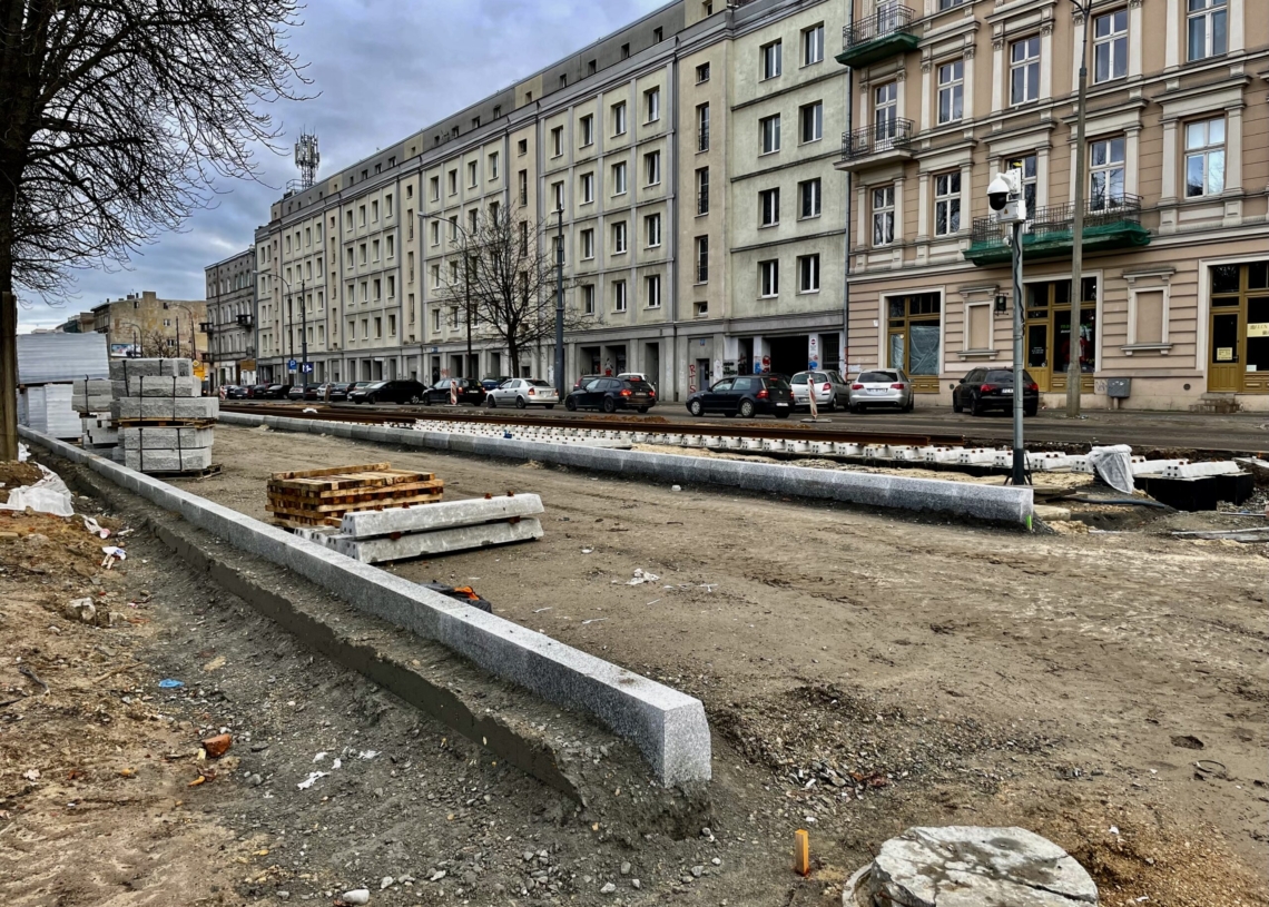 Modernizacja Północnej. Postępuje budowa torowiska. Prace mają się zakończyć w 3 kwartale 2023 r. [ZDJĘCIA + WIDEO]