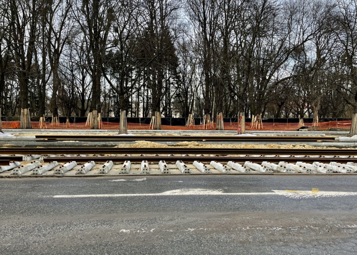 Modernizacja Północnej. Postępuje budowa torowiska. Prace mają się zakończyć w 3 kwartale 2023 r. [ZDJĘCIA + WIDEO]