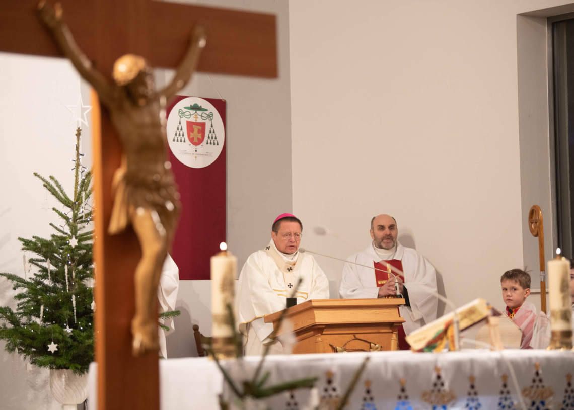 Pasterka w Łodzi pod przewodnictwem abp. Grzegorza Rysia