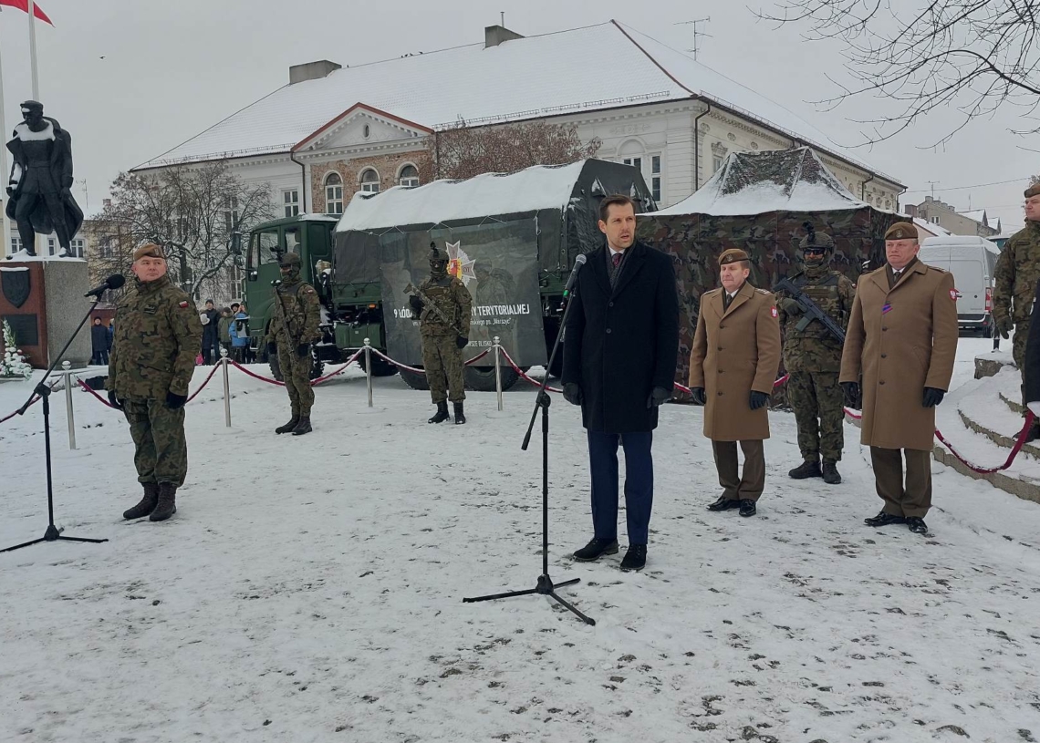 Przysięga żołnierzy WOT w Kutnie