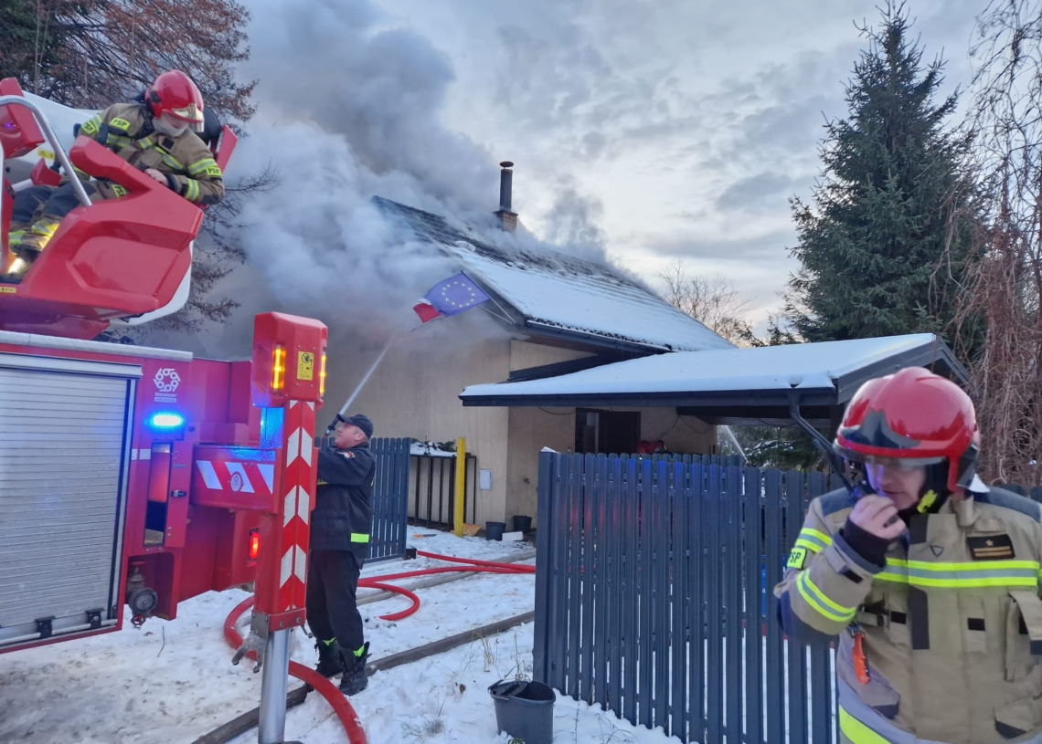Pożar budynku mieszkalnego w miejscowości Dzierżązna