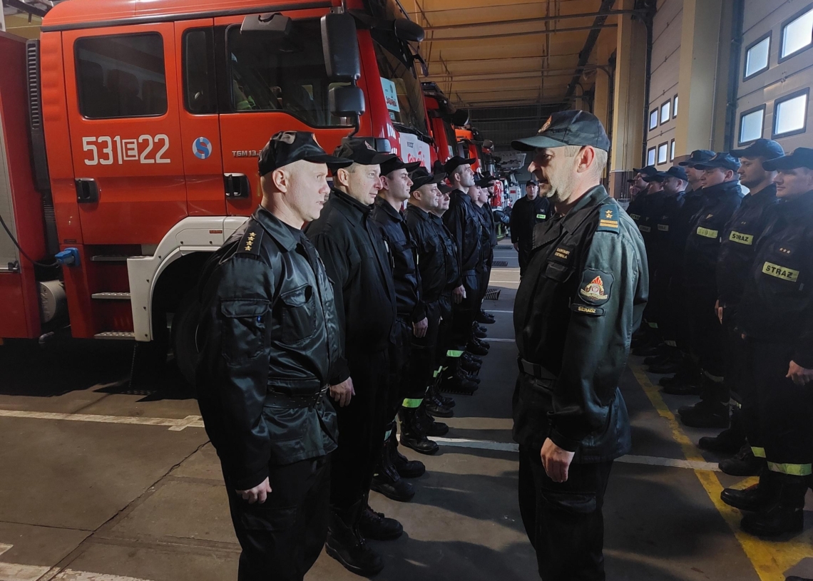 Nie każdy bohater nosi pelerynę. Nagrody dla mężczyzn, którzy ewakuowali mieszkańców w czasie pożaru
