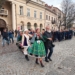 Maturzyści w Łowiczu zatańczyli poloneza
