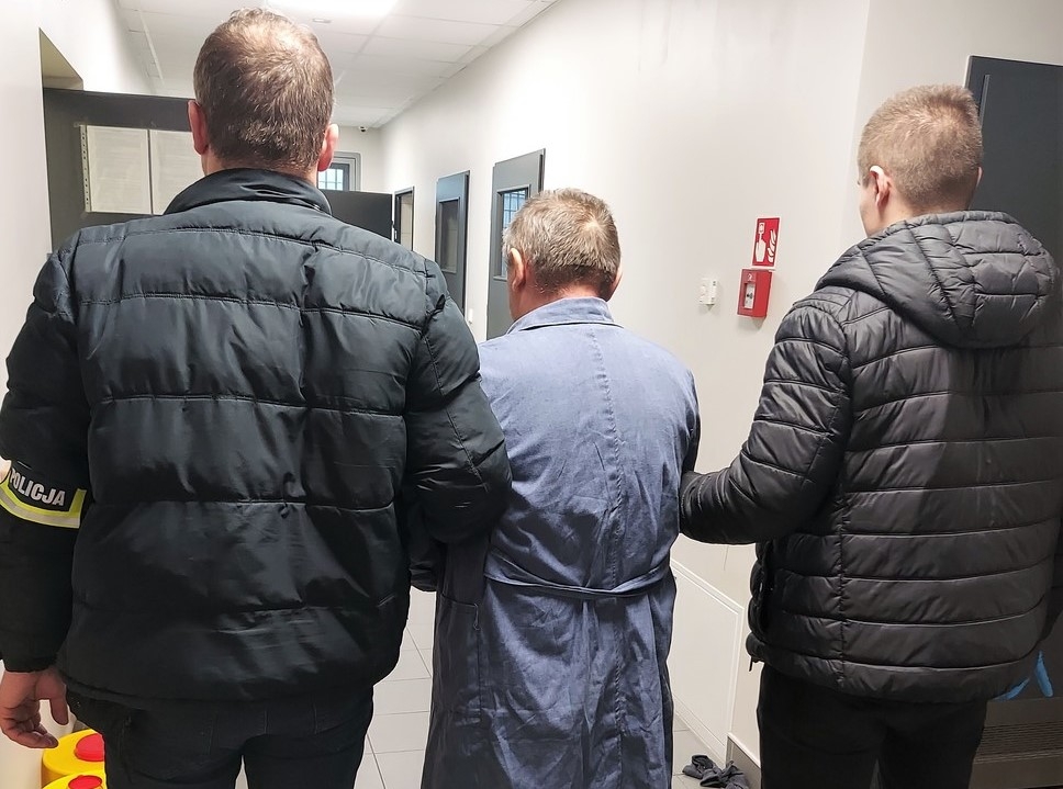 52-letni syn zabił matkę. Rodzinna tragedia w gminie Zadzim 1 syn zabił matkę