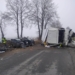 Wypadek w Gruszczycach w powiecie sieradzkim. Dwie osoby ranne 7 Wypadek w Gruszczycach