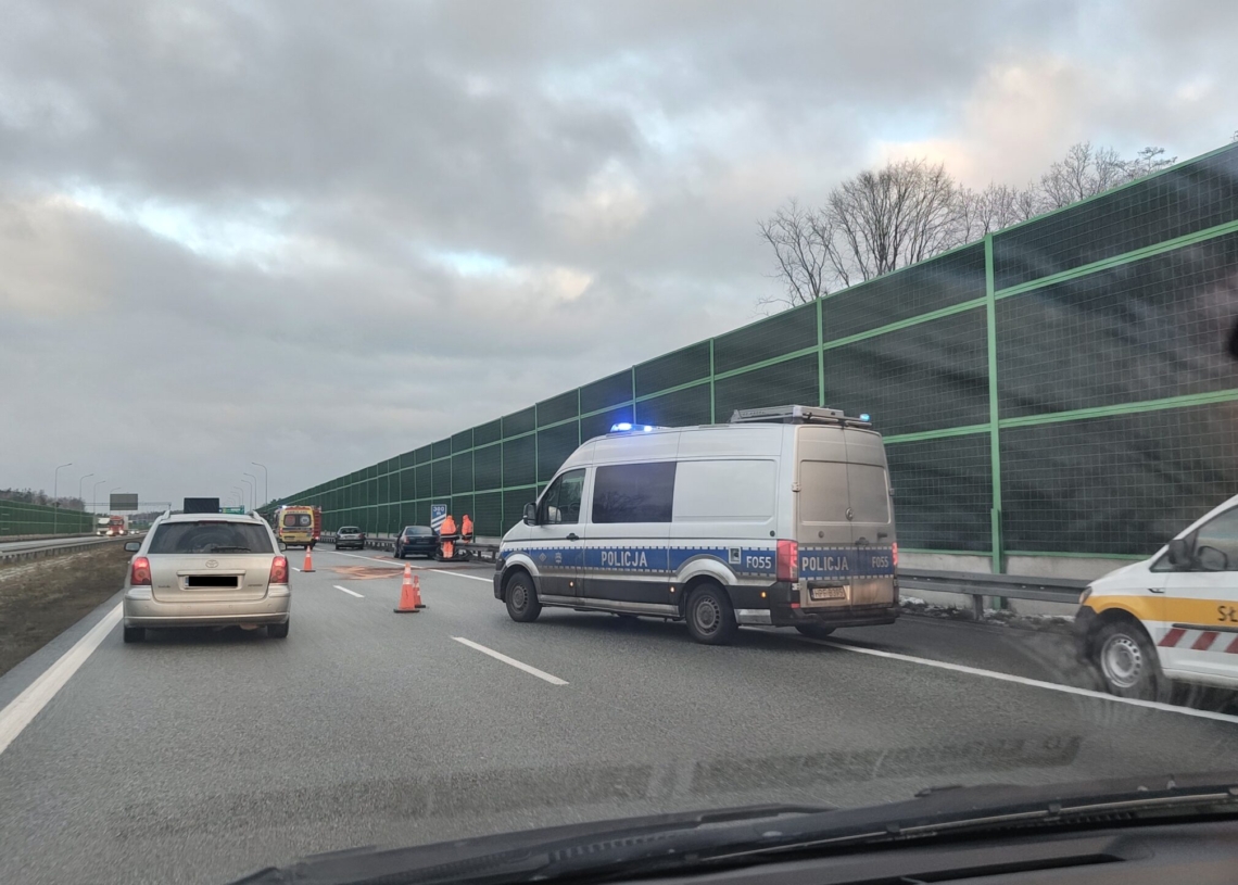 Zderzenie 4 samochodów na A1