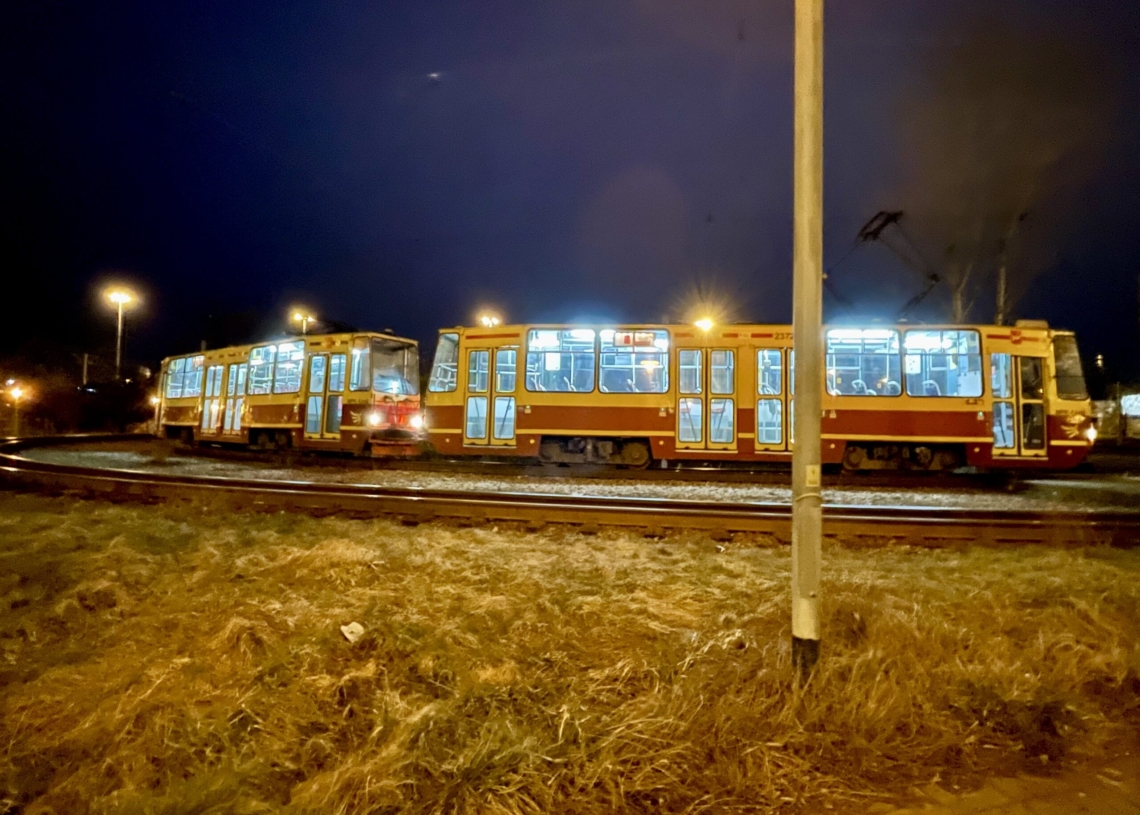 Tramwaje nie kursowały na Helenówek ani do Zgierza. Linie 7 i 11 przekierowano na Żabieniec 1 nie kursują na Helenówek