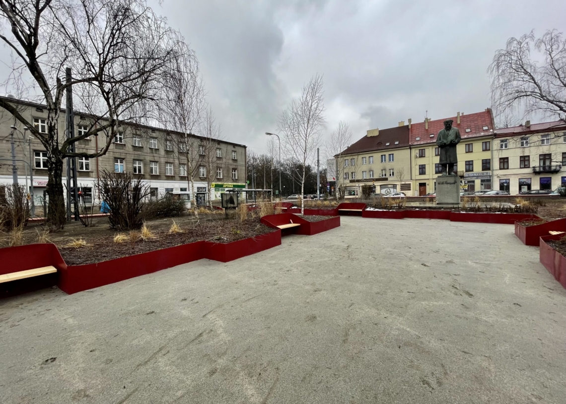 Trwają odbiory placu Reymonta po remoncie. Koszt prac to 500 tys. zł [ZDJĘCIA]