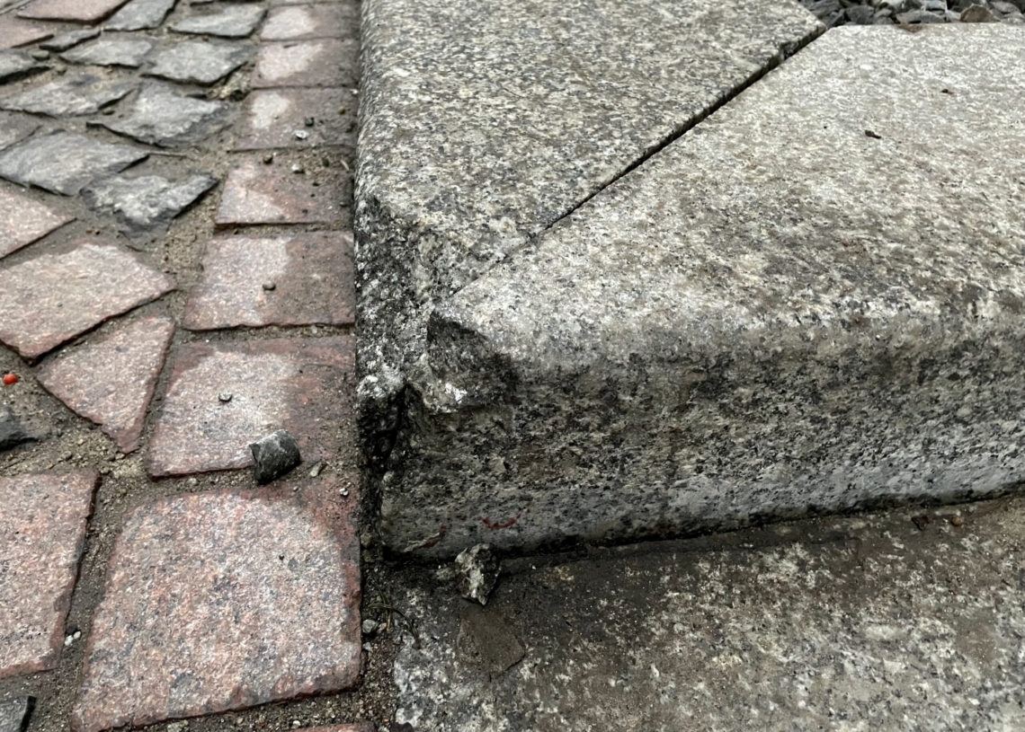 Budowa woonerfu na Moniuszki symbolem przedłużających się łódzkich inwestycji [ZDJĘCIA]