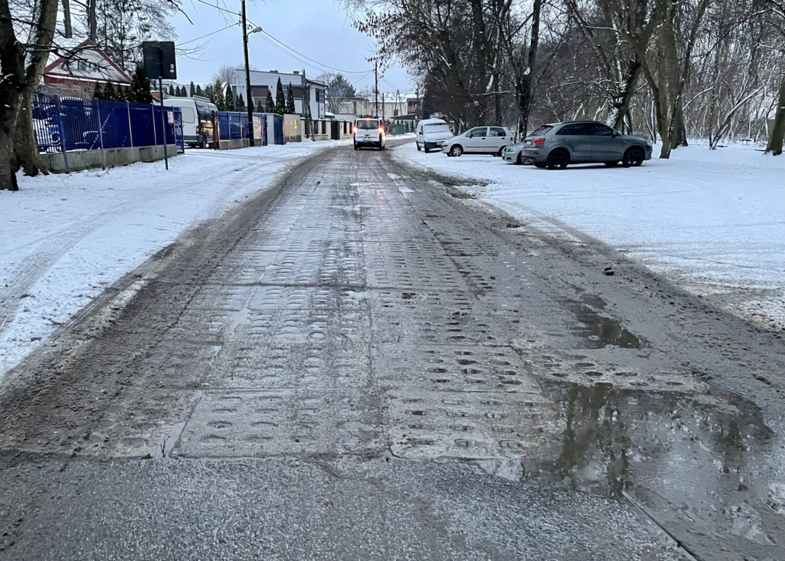Krakowska będzie mieć nowy asfalt, a na Bronowej nadal ażurowe, betonowe płyty [ZDJĘCIA]