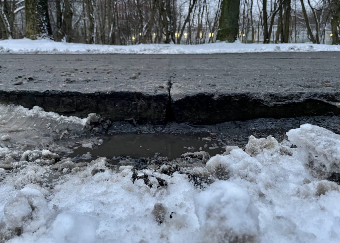 Krakowska będzie mieć nowy asfalt, a na Bronowej nadal ażurowe, betonowe płyty [ZDJĘCIA]