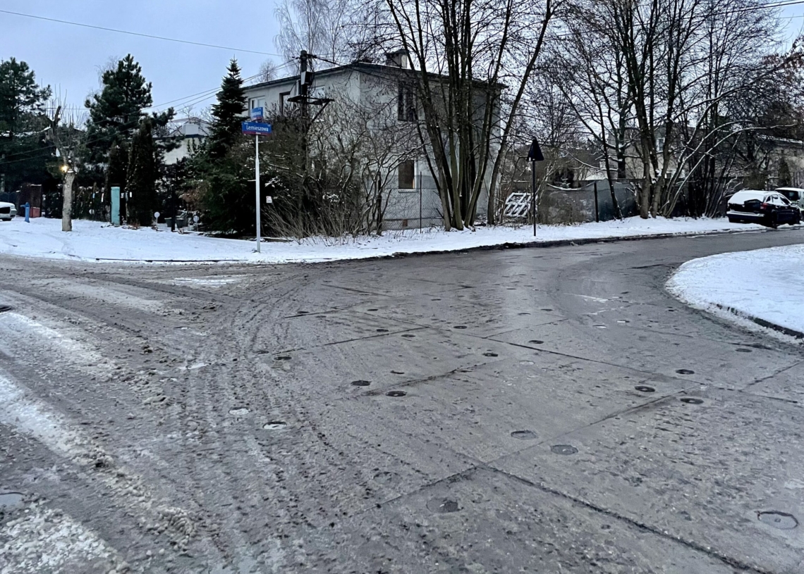 Krakowska będzie mieć nowy asfalt, a na Bronowej nadal ażurowe, betonowe płyty [ZDJĘCIA]
