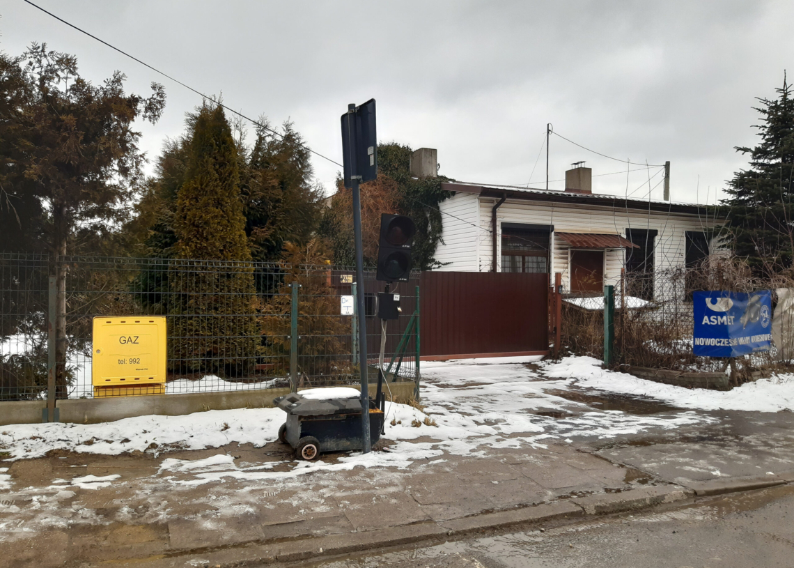 Budowa ronda na Pomorskiej trwa od 15 dni. Na razie prace prowadzone są na jednym pasie [ZDJĘCIA]