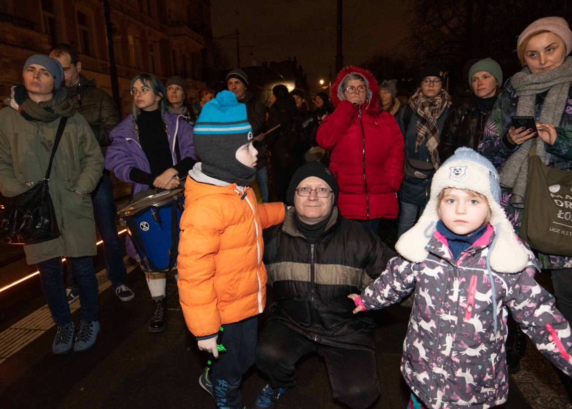 Wycinka drzew przy Kilińskiego 95 w Łodzi