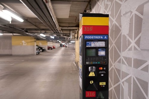 Będą zmiany w strefie płatnego parkowania. Rada Miasta przyjęła uchwałę 1 Łódzkie parkingi będą droższe
