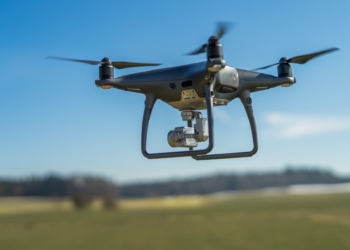 Dron antysmogowy kontroluje stan powietrza w Pabianicach