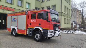 Nowy wóz strażacki w Piotrkowie