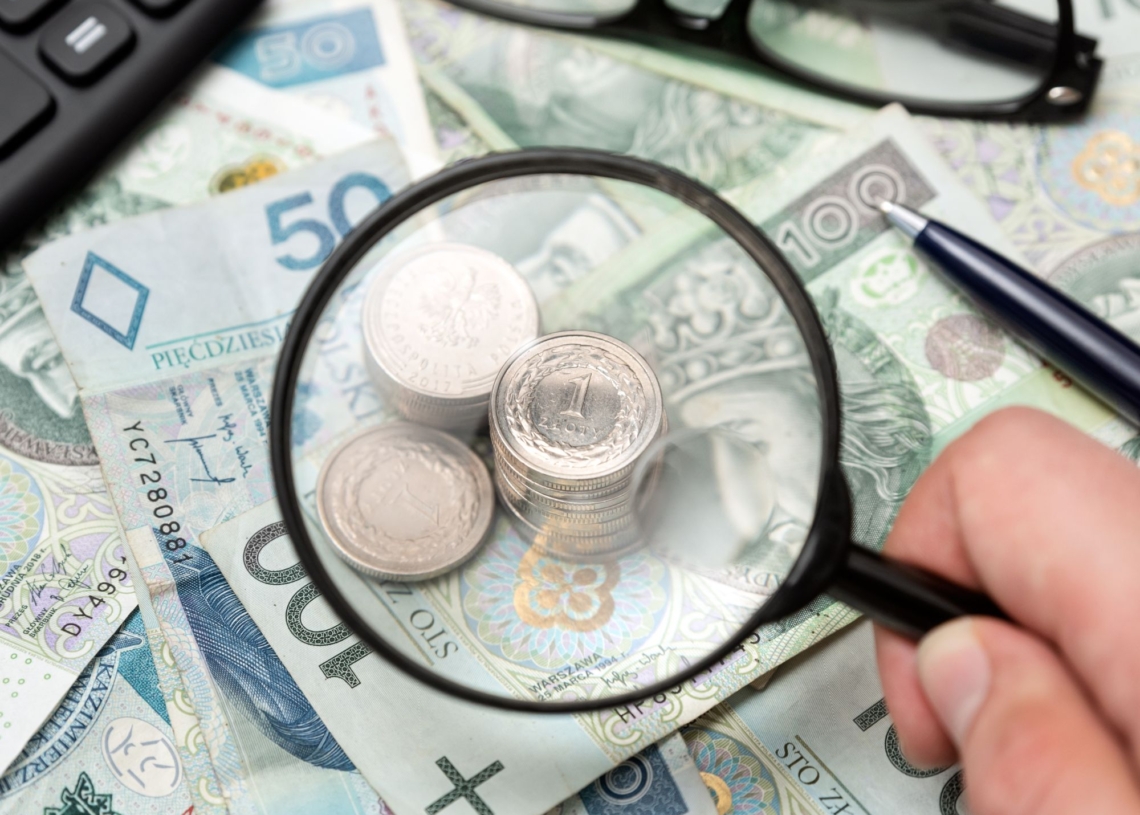 Inflacja 2023. Polacy oszczędzają na zakupach 1 Polacy oszczędzają