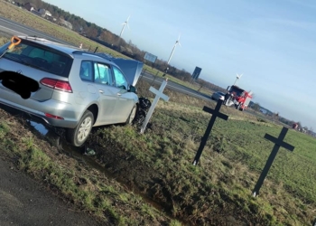 Wypadek na DK74 w Mierzynowie