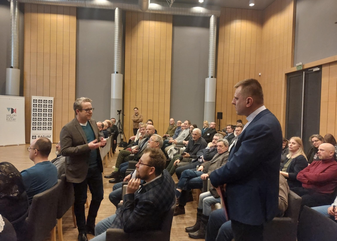 Debata historyczna w Zduńskiej Woli w 160. rocznicę powstania styczniowego [ZDJĘCIA]