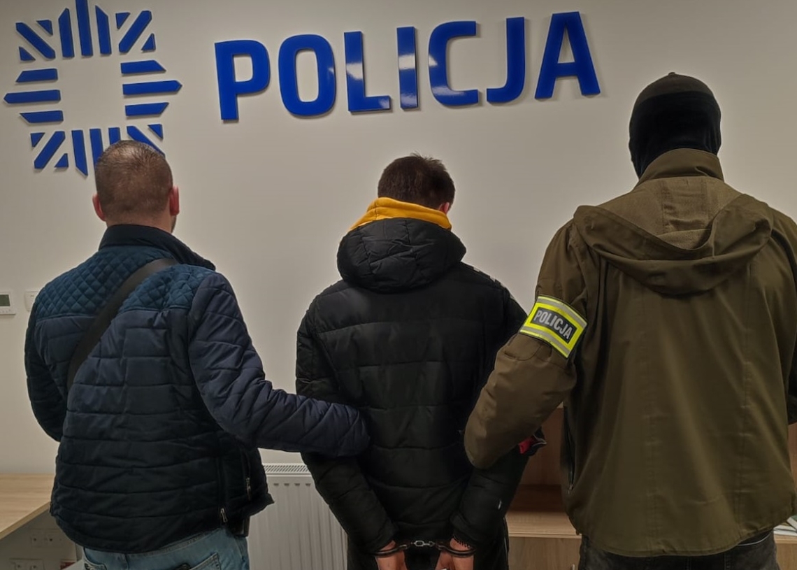 Łódzcy policjanci zatrzymali taksówkowego złodzieja. Usłyszał 33 zarzuty