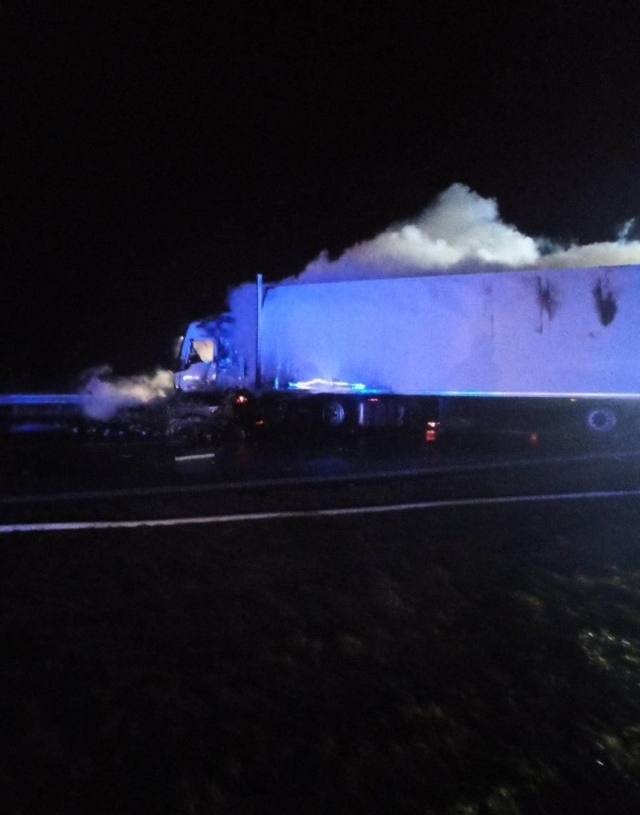 Wypadek i pożar dwóch TIR-ów na S8
