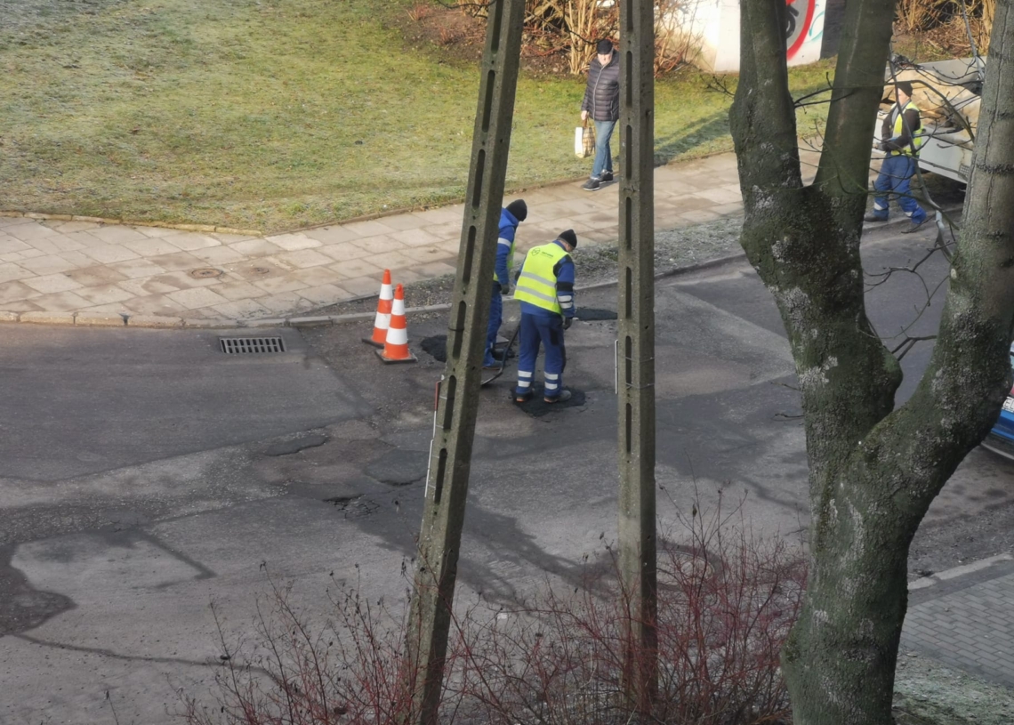 Dziury na Tuszyńskiej